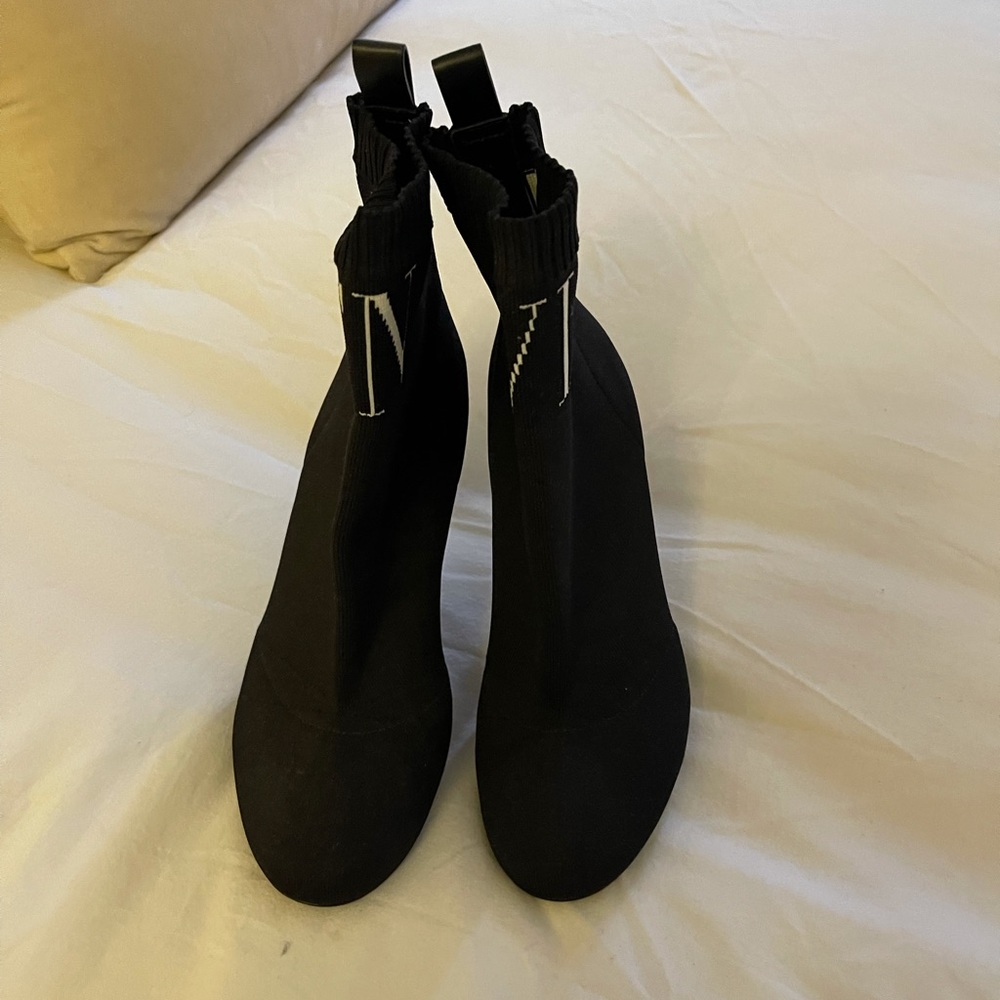 RESERVED FOR @RUBIALETZ